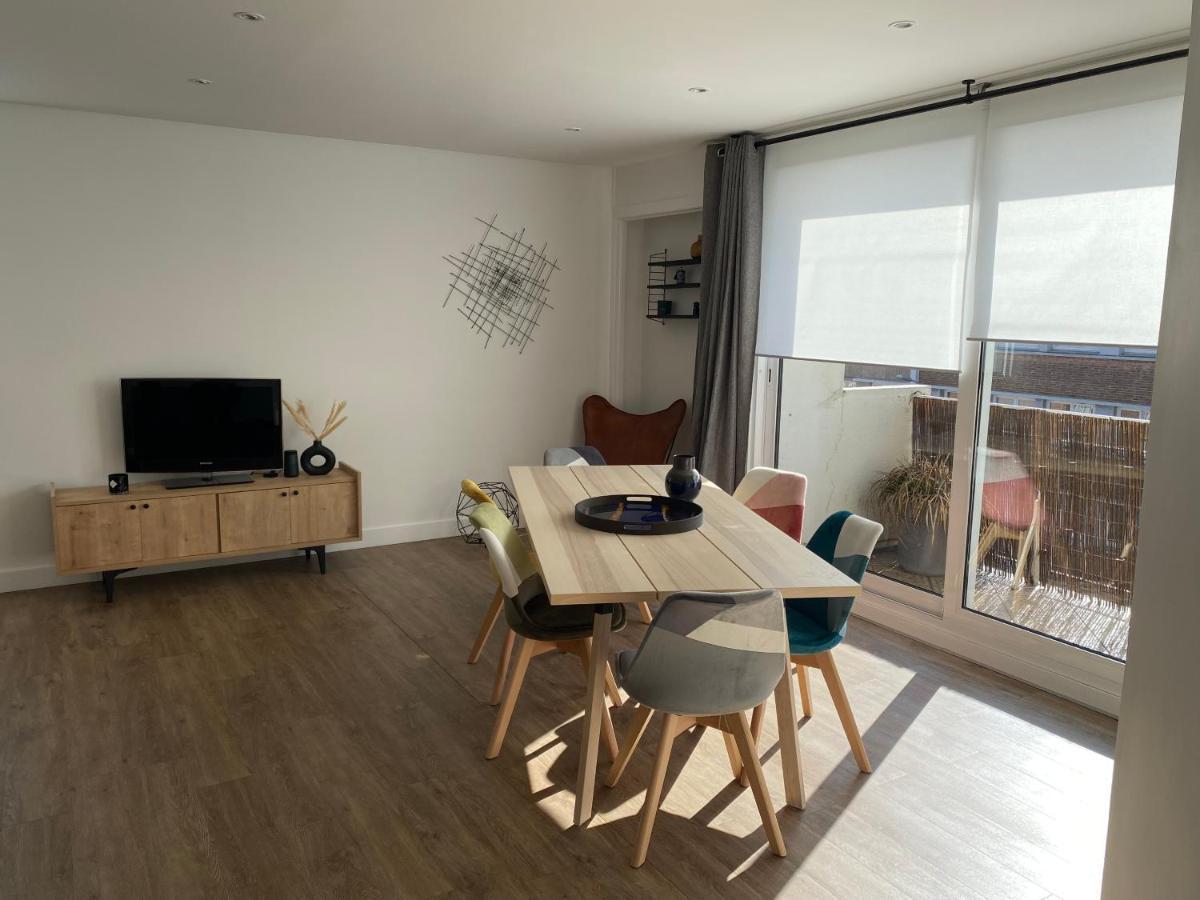 Appartement Situe En Centre Ville Super Lumineux Dunkirk Екстериор снимка